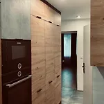 2 , Kuchnia, Cale Wyposazenie, Centrum, Kolo Sklepu, Free Wifi Apartment