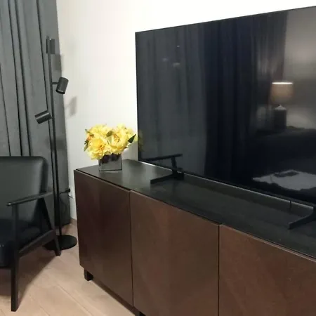 アパート 2 , Kuchnia, Cale Wyposazenie, Centrum, Kolo Sklepu, Free Wifi *