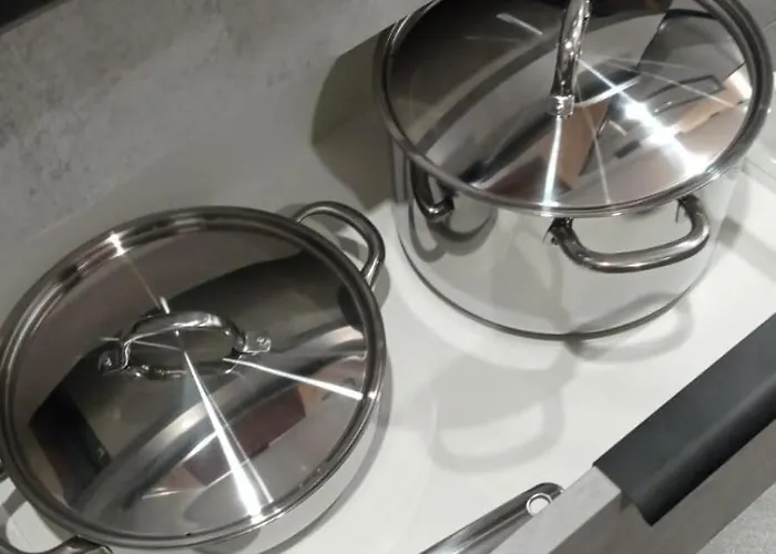 2 , Kuchnia, Cale Wyposazenie, Centrum, Kolo Sklepu, Free Wifi